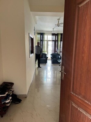 Building Lobby in 3 BHK Apartment at Parsvnath Planet, Gomti Nagar – for Rent