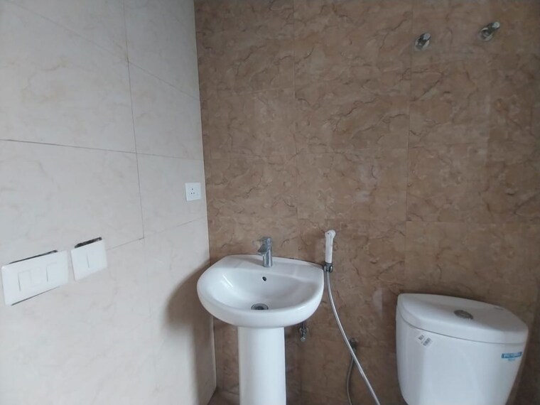 Bathroom, kolkatta gpo 3 Bedroom 1150 Sq.Ft. Apartment In Kolkatta Gpo Kolkata 10322143
