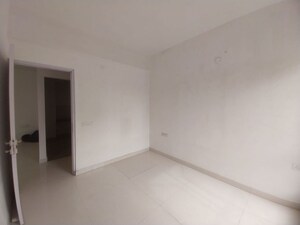 Room in 3 BHK Apartment at Kolkatta Gpo – for Sale