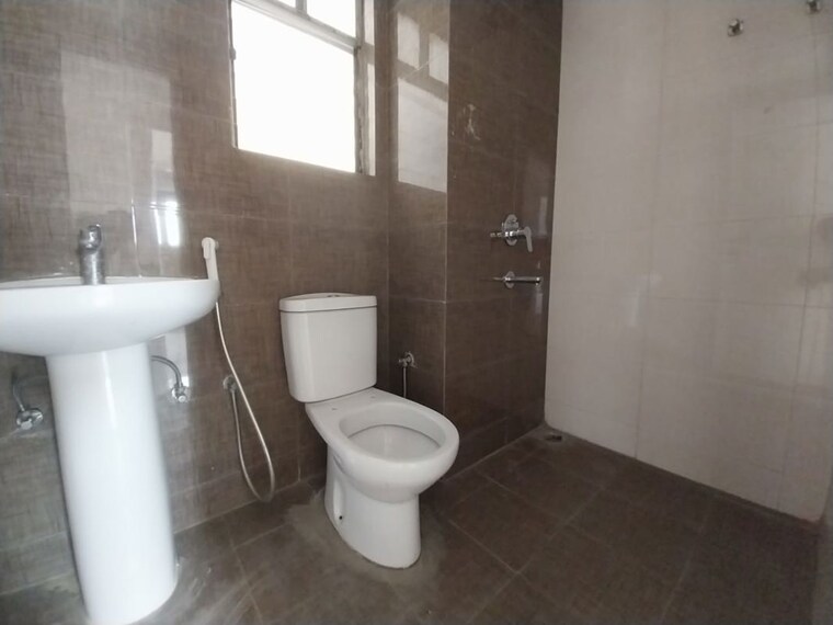 Bathroom, kolkatta gpo 3 Bedroom 1150 Sq.Ft. Apartment In Kolkatta Gpo Kolkata 10322143