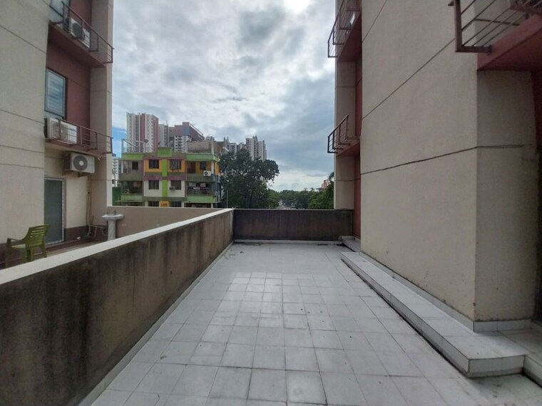 Balcony, kolkatta gpo 3 Bedroom 1150 Sq.Ft. Apartment In Kolkatta Gpo Kolkata 10322143