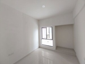 Room in 3 BHK Apartment at Kolkatta Gpo – for Sale