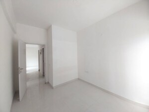 Room in 3 BHK Apartment at Kolkatta Gpo – for Sale