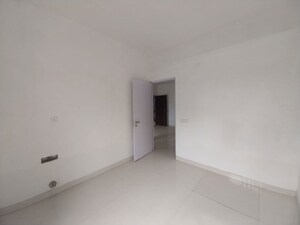 Room in 3 BHK Apartment at Kolkatta Gpo – for Sale