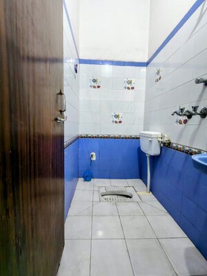 Bathroom in 2 BHK Builder Floor at Indira Nagar – for Rent