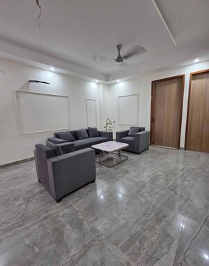 Living Room in 3 BHK Builder Floor at Sector 15 – for Rent
