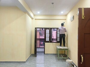 Room in 2 BHK Apartment at Patna - Gaya Road – for Rent