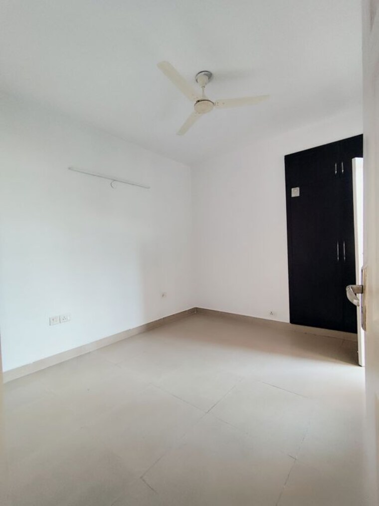 Room, supertech-cape-town 2 Bedroom 930 Sq.Ft. Apartment In Sector 74 Noida 10322149