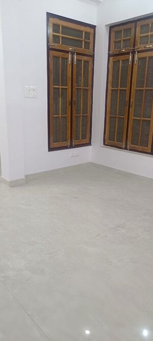 Room in 1 RK Builder Floor at Indira Nagar – for Rent