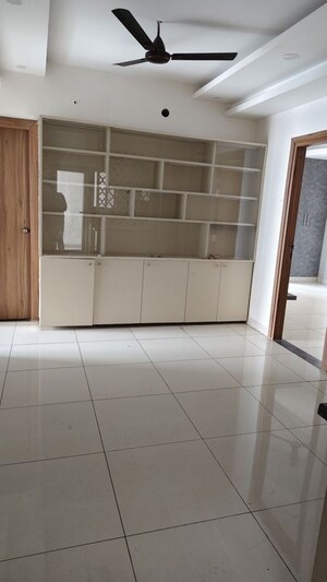 Room in 3 BHK Apartment at Azeagaia Botanica, Vrindavan Yojna – for Sale