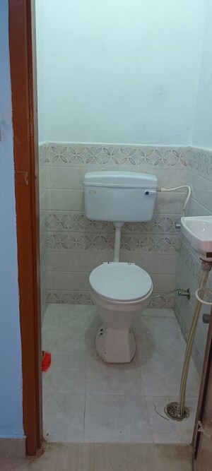 Bathroom in 2 BHK Builder Floor at Indira Nagar – for Rent