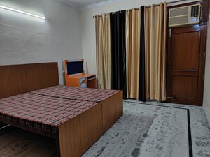Bedroom in 3 BHK Builder Floor at Sas Nagar – for Rent