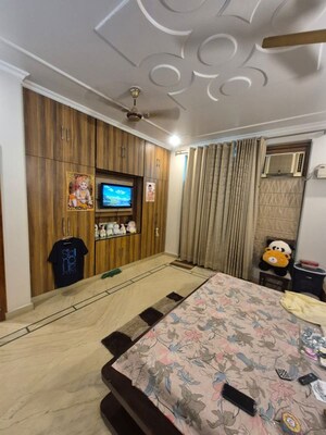 Bedroom in 2.5 BHK Builder Floor at Sector 47 – for Rent