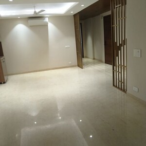 Room in 3 BHK Builder Floor at Gulmohar Park – for Rent