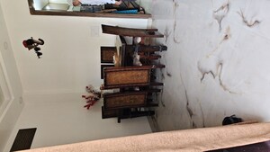 Furnished Amenities in 3 BHK Builder Floor at Avantika Colony – for Sale