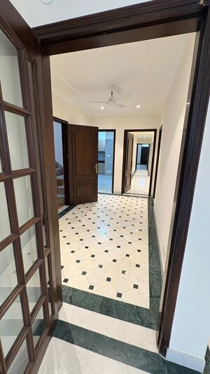 4 BHK Builder Floor For Rent in New Friends Colony