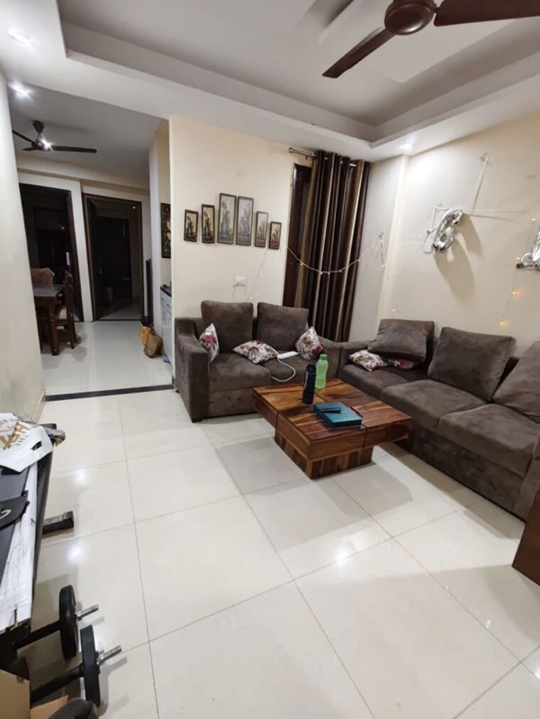 Living Room, sector 30 3 Bedroom 1800 Sq.Ft. Builder Floor In Sector 30 Gurgaon 10322273
