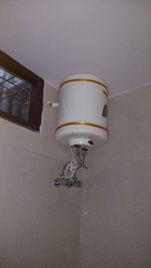 Bathroom in 1 BHK Builder Floor at Sewa Nagar – for Rent