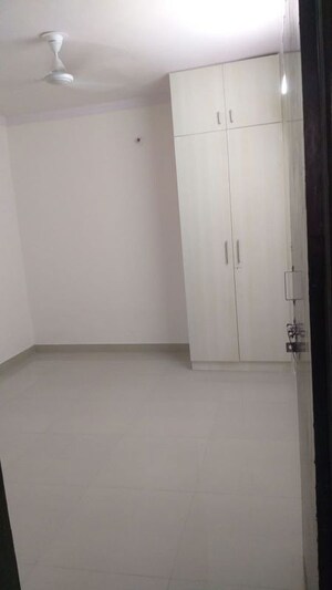 Room in 1 BHK Builder Floor at Sewa Nagar – for Rent