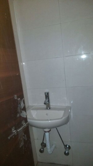 Bathroom in 1 BHK Builder Floor at Sewa Nagar – for Rent