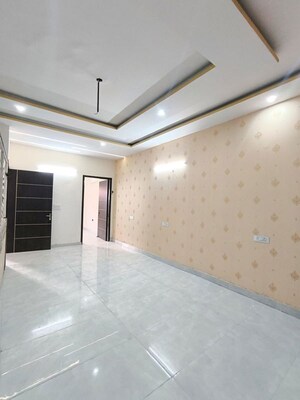 Room in 6 BHK Independent House at VIP Ashiana Homes, Vip Road – for Sale