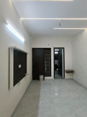 Room in 6 BHK Independent House at VIP Ashiana Homes, Vip Road – for Sale