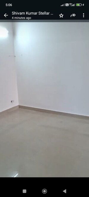 Room in 3 BHK Apartment at ACE Platinum, Zeta I Greater Noida – for Rent