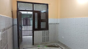 Room in 2 BHK Builder Floor at Vaishali Sector 2 – for Rent
