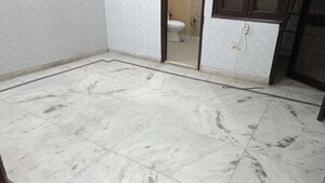 Room in 2 BHK Builder Floor at Vaishali Sector 2 – for Rent