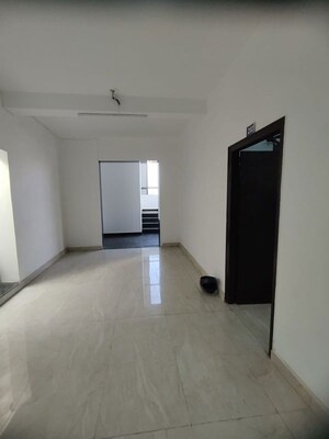 Room in 3 BHK Builder Floor at Sector 50 – for Rent