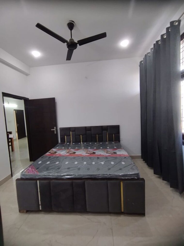 Bedroom, sector 50 3 Bedroom 2000 Sq.Ft. Builder Floor In Sector 50 Gurgaon 10322318