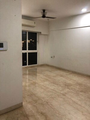 Room in 2 BHK Apartment at Omkar BKC Crossing Phase 2, Kurla – for Rent