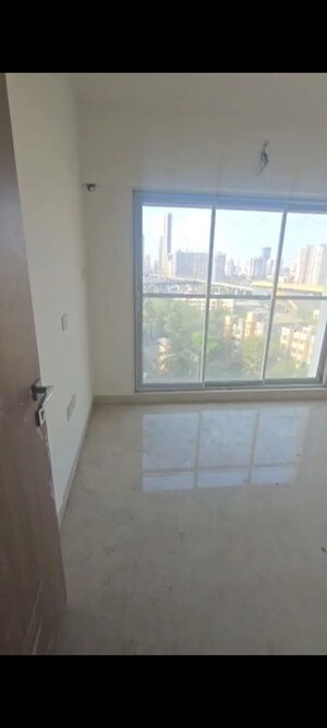 Room in 2.5 BHK Apartment at Alliance Abhimanyu, Malad West – for Sale