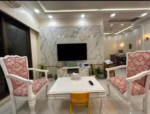 Team Area in 2 BHK Apartment at Pawar Nagar – for Rent