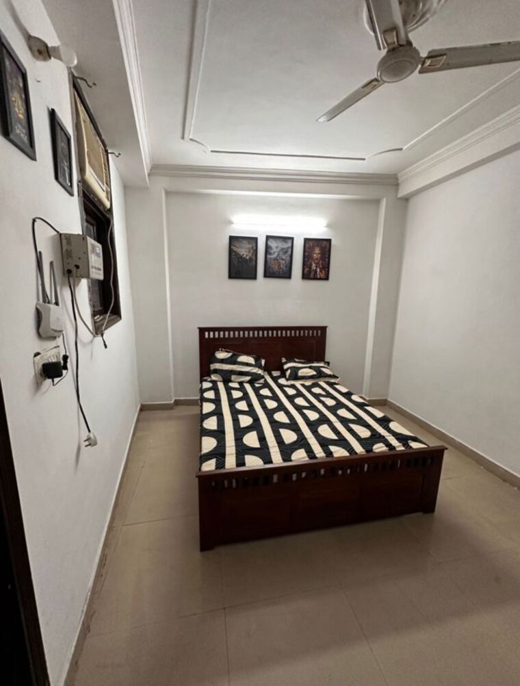 undefined, freedom fighters enclave 1 Bedroom 450 Sq.Ft. Builder Floor In Freedom Fighters Enclave Delhi 10322370