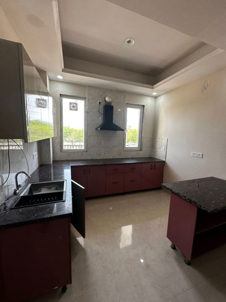 Kitchen, sector 52 2 Bedroom 1800 Sq.Ft. Builder Floor In Sector 52 Gurgaon 10322375
