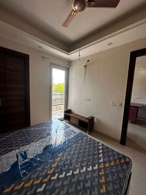 Bedroom in 2 BHK Builder Floor at Sector 52 – for Rent