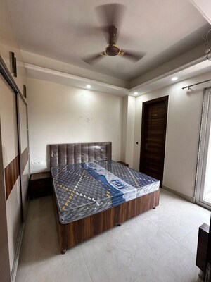 Bedroom in 2 BHK Builder Floor at Sector 52 – for Rent