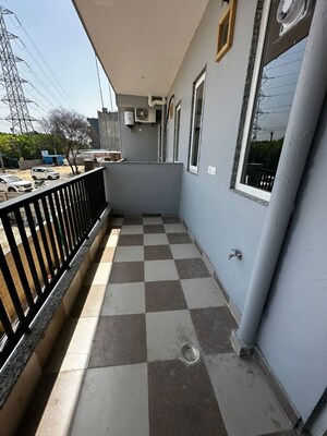 Balcony in 2 BHK Builder Floor at Sector 52 – for Rent