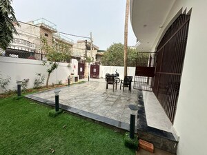 2 BHK Builder Floor – Exterior View View at Indira Nagar - for Rent