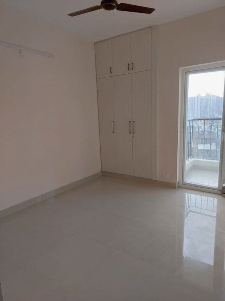 Room, amrapali-dream-valley 3 Bedroom 1045 Sq.Ft. Apartment In Tech Zone 4 Greater Noida Greater Noida 10322406