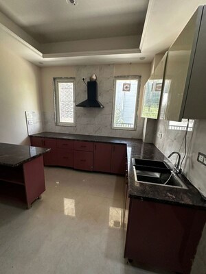 Kitchen in 1 BHK Builder Floor at Sector 52 – for Rent