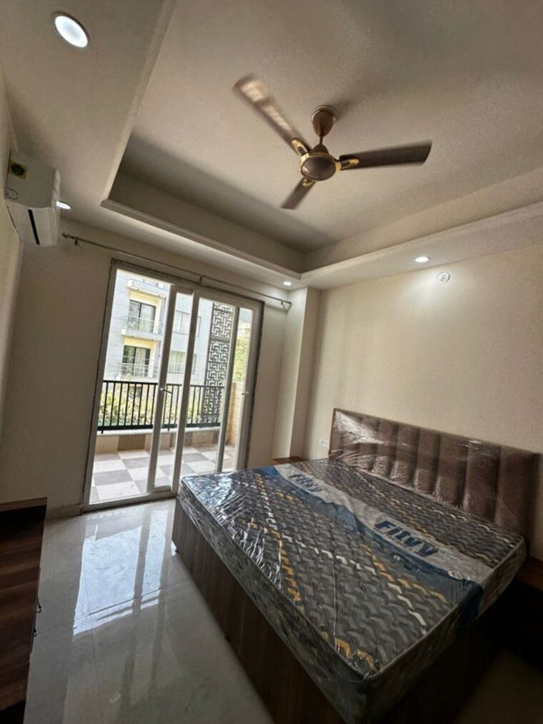 Bedroom, sector 52 1 Bedroom 800 Sq.Ft. Builder Floor In Sector 52 Gurgaon 10322405