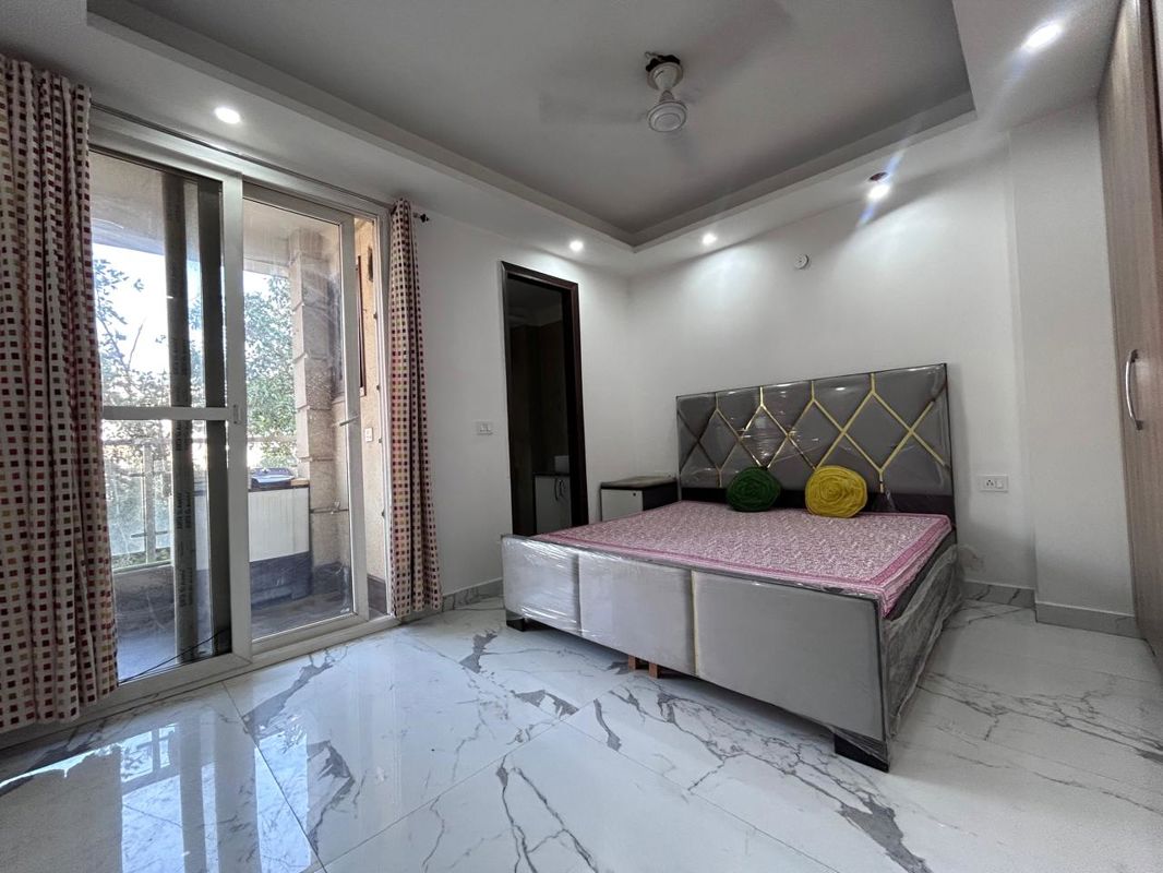 1 BHK Builder Floor For Rent in Saket
