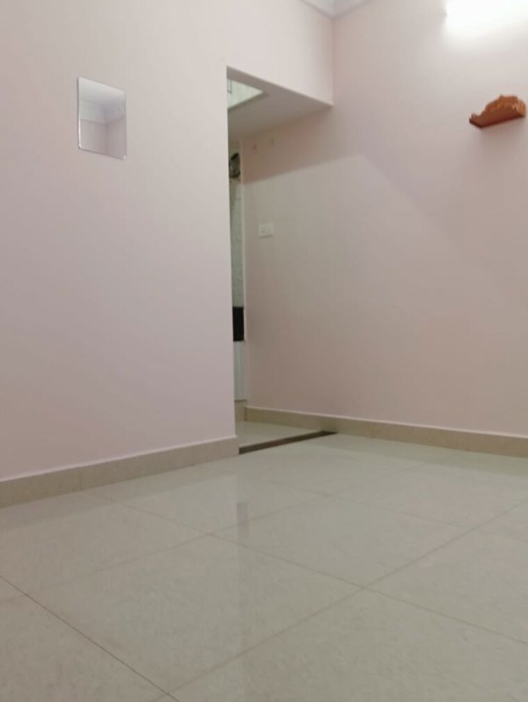 Room, hsr layout 1 Bedroom 500 Sq.Ft. Independent House In Hsr Layout Bangalore 10322430