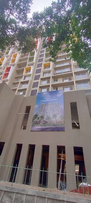 1 BHK Apartment – Exterior View View at Kandivali West - for Sale