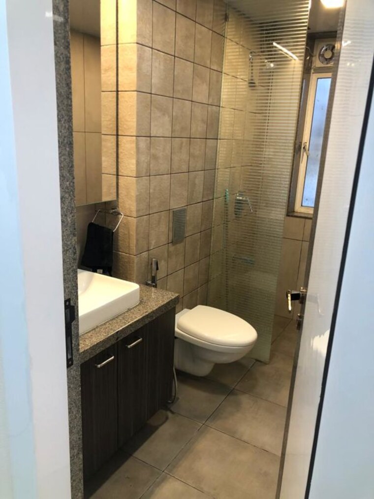 Bathroom, mahim west 3 Bedroom 1222 Sq.Ft. Apartment In Mahim West Mumbai 10322431