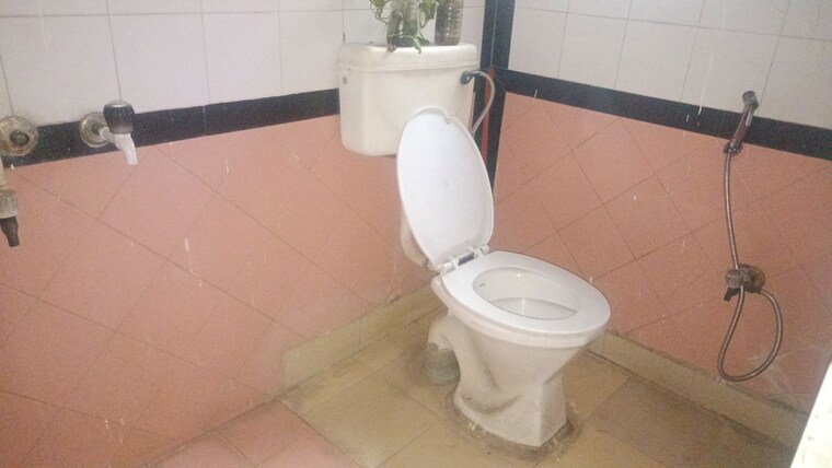 Bathroom, ganpati-villas-vaishali 1 Bedroom 560 Sq.Ft. Builder Floor In Vaishali Sector 2 Ghaziabad 10322478