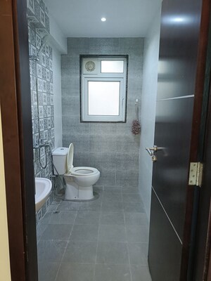 Bathroom in 3 BHK Apartment at NL Aryavarta, Dahisar East – for Rent