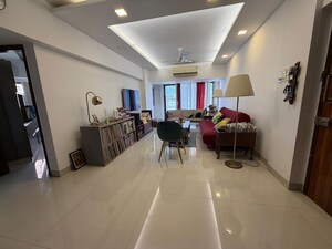 Living Room in 2 BHK Apartment at Khar West – for Rent